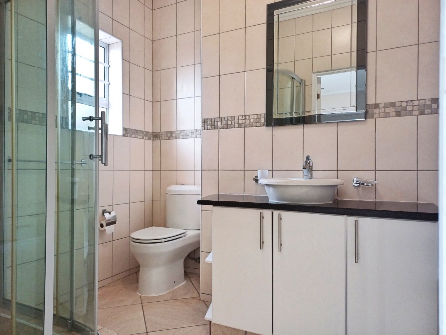 3 Bedroom Property for Sale in Fraaiuitsig Western Cape